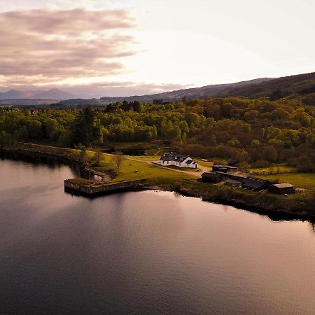 Cabins At Old Pier House Fort Augustus Exterior photo